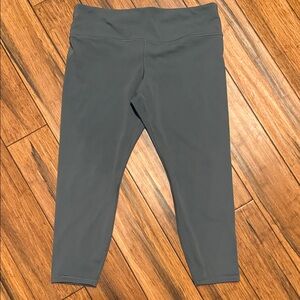 Athleta NWOT XL Elation Train 7/8 Gray Tight